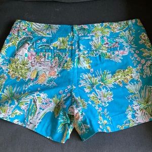 Blue and green short size 8  good condition Lilly Pulitzer
